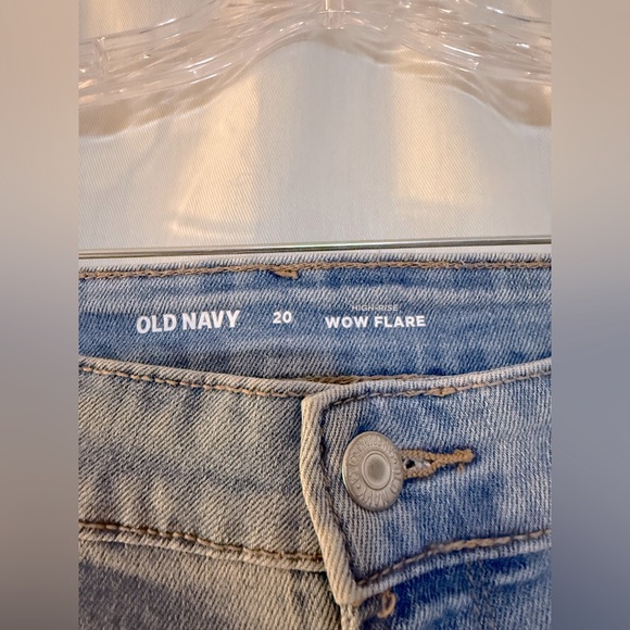 Old Navy Light Blue Flare Leg Jeans - Picture 4 of 4